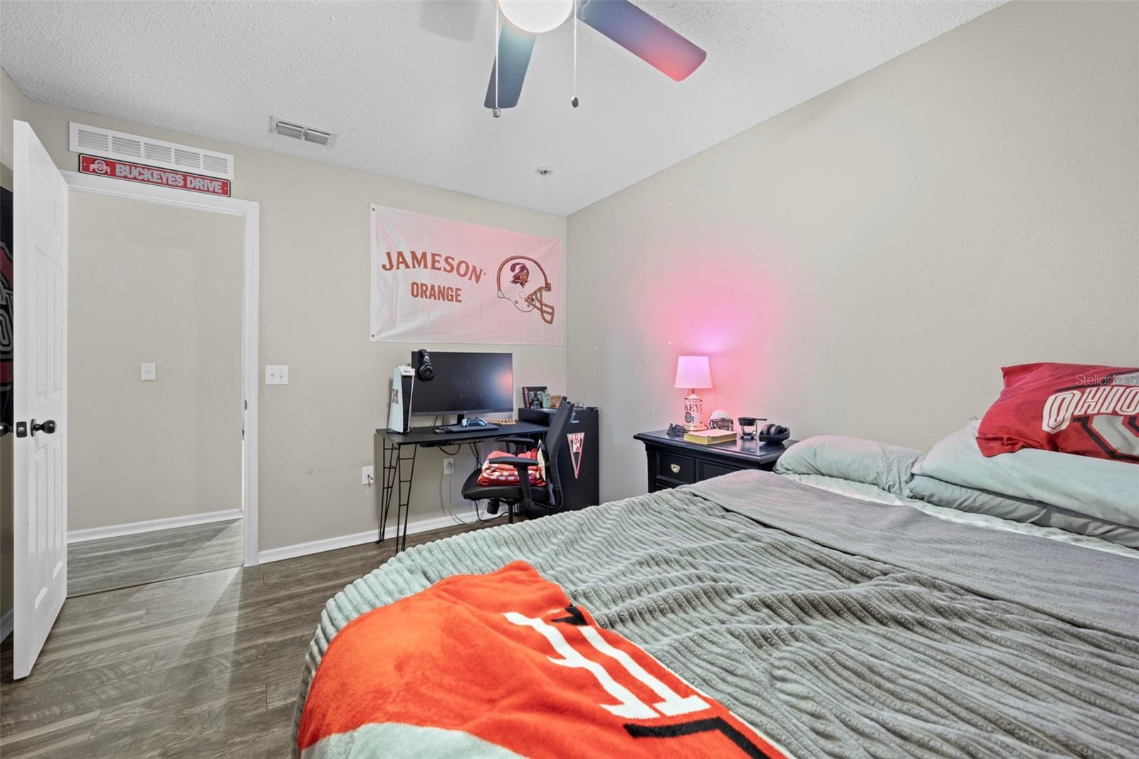 Image 44 of 65 For 880 Rum Place