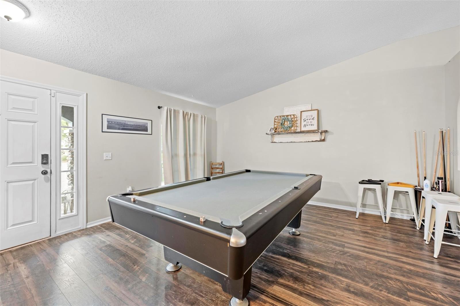 Image 6 of 65 For 880 Rum Place