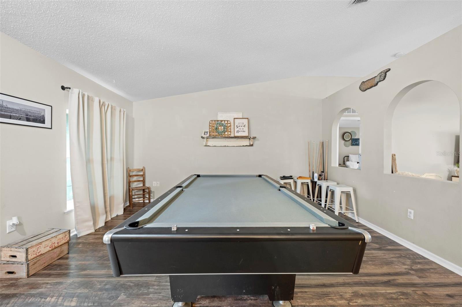 Image 7 of 65 For 880 Rum Place