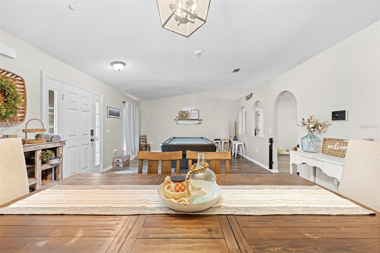 Image 9 of 65 For 880 Rum Place