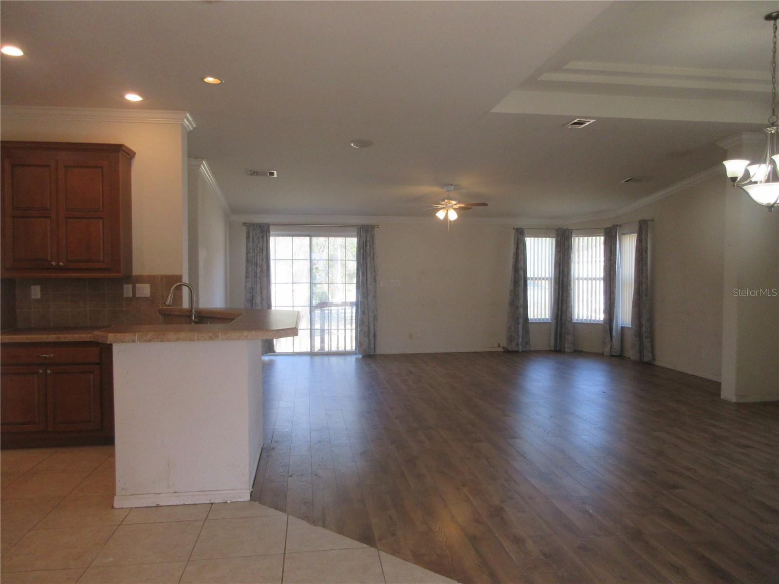 Image 20 of 100 For 18415 58th Place