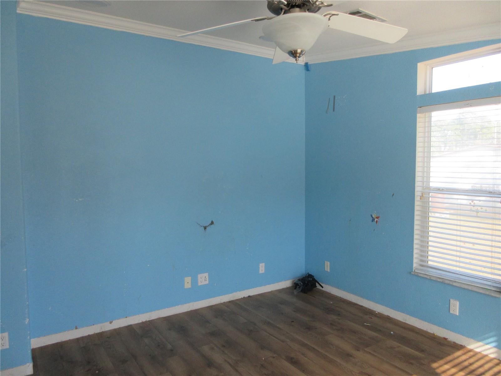 Image 28 of 100 For 18415 58th Place