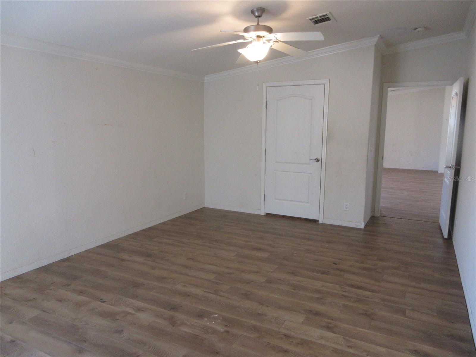 Image 48 of 100 For 18415 58th Place