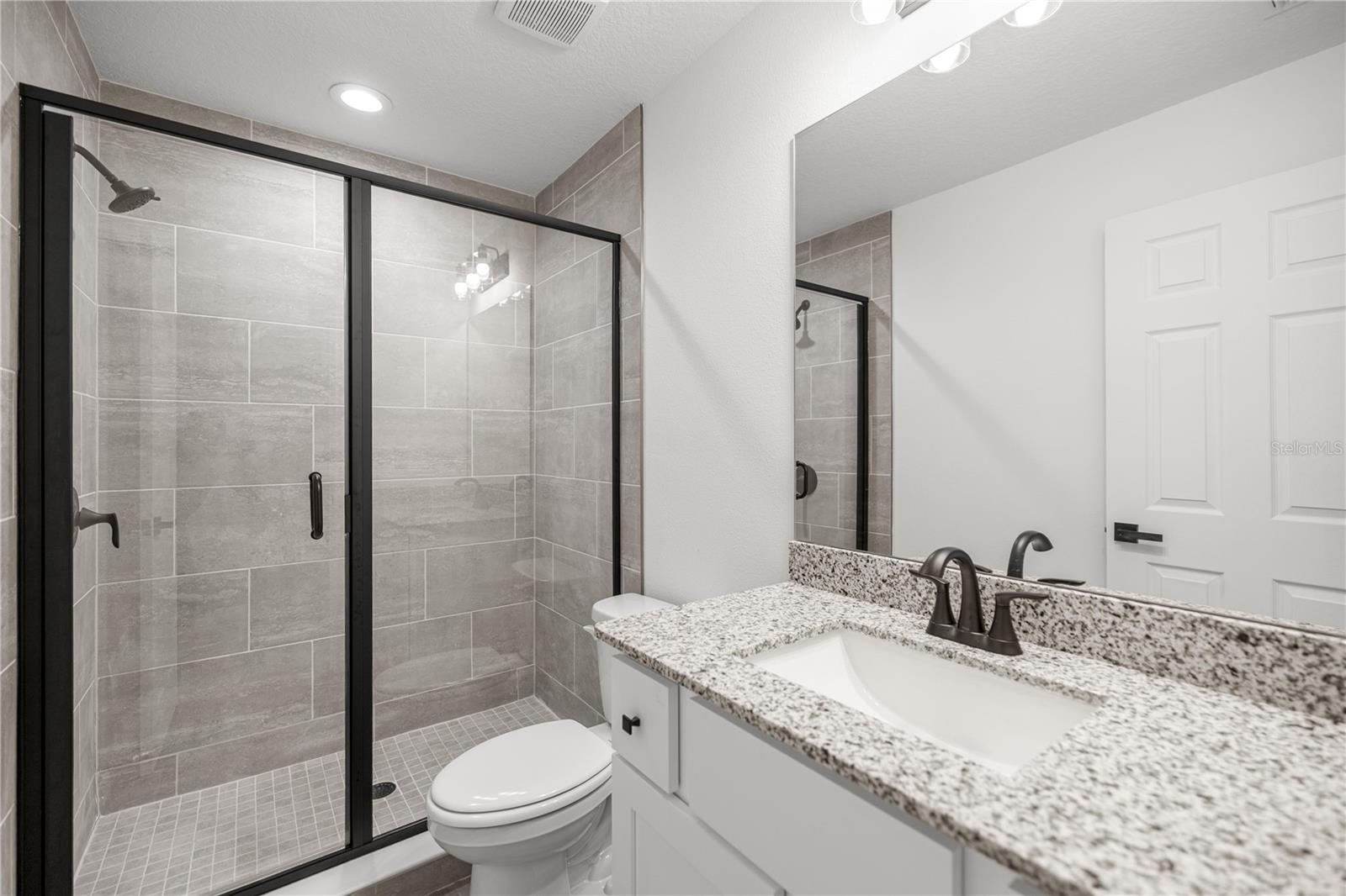 Image 4 of 28 For 11380 123rd Avenue
