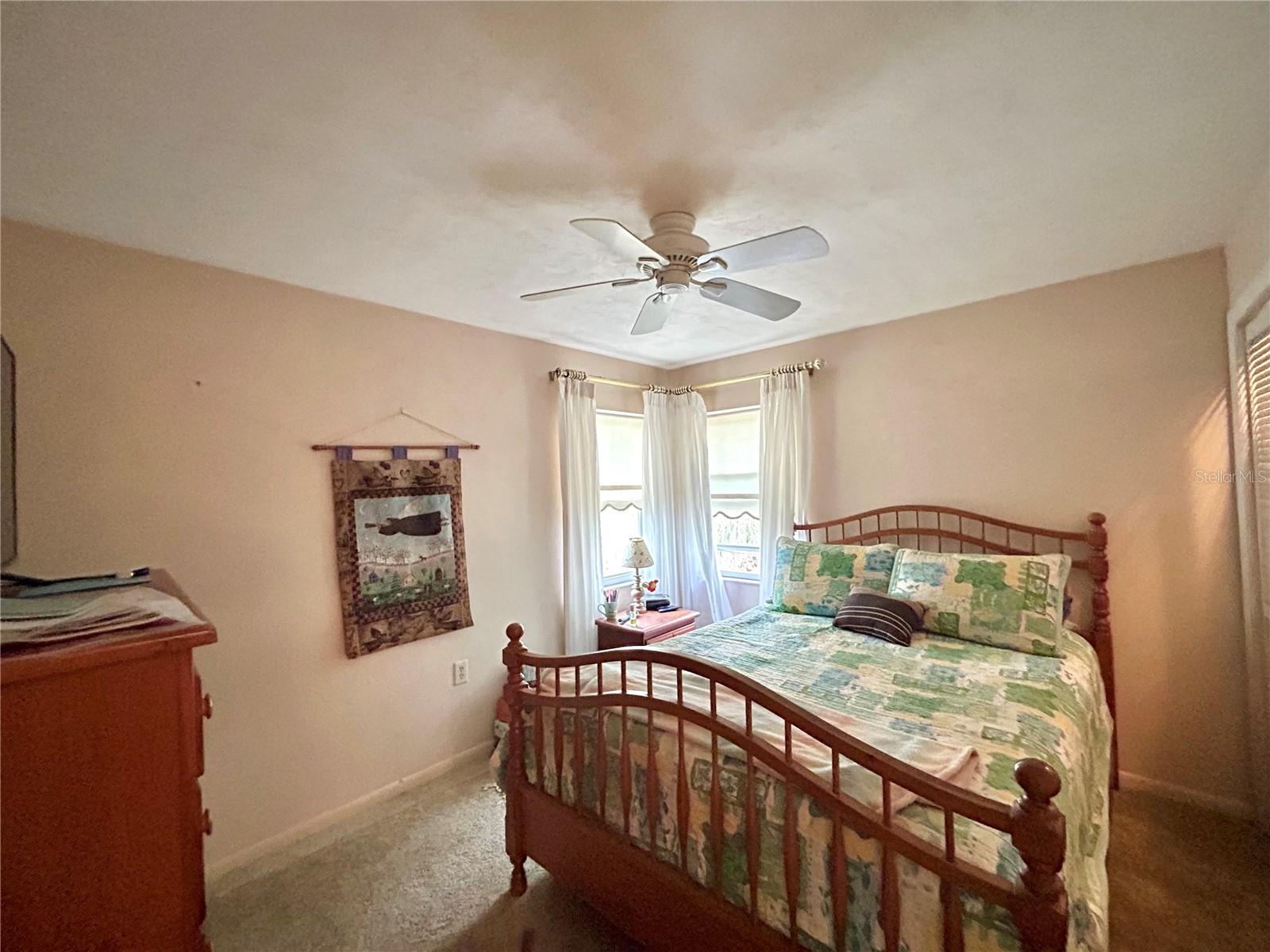 Image 20 of 38 For 521 Jefferson Street