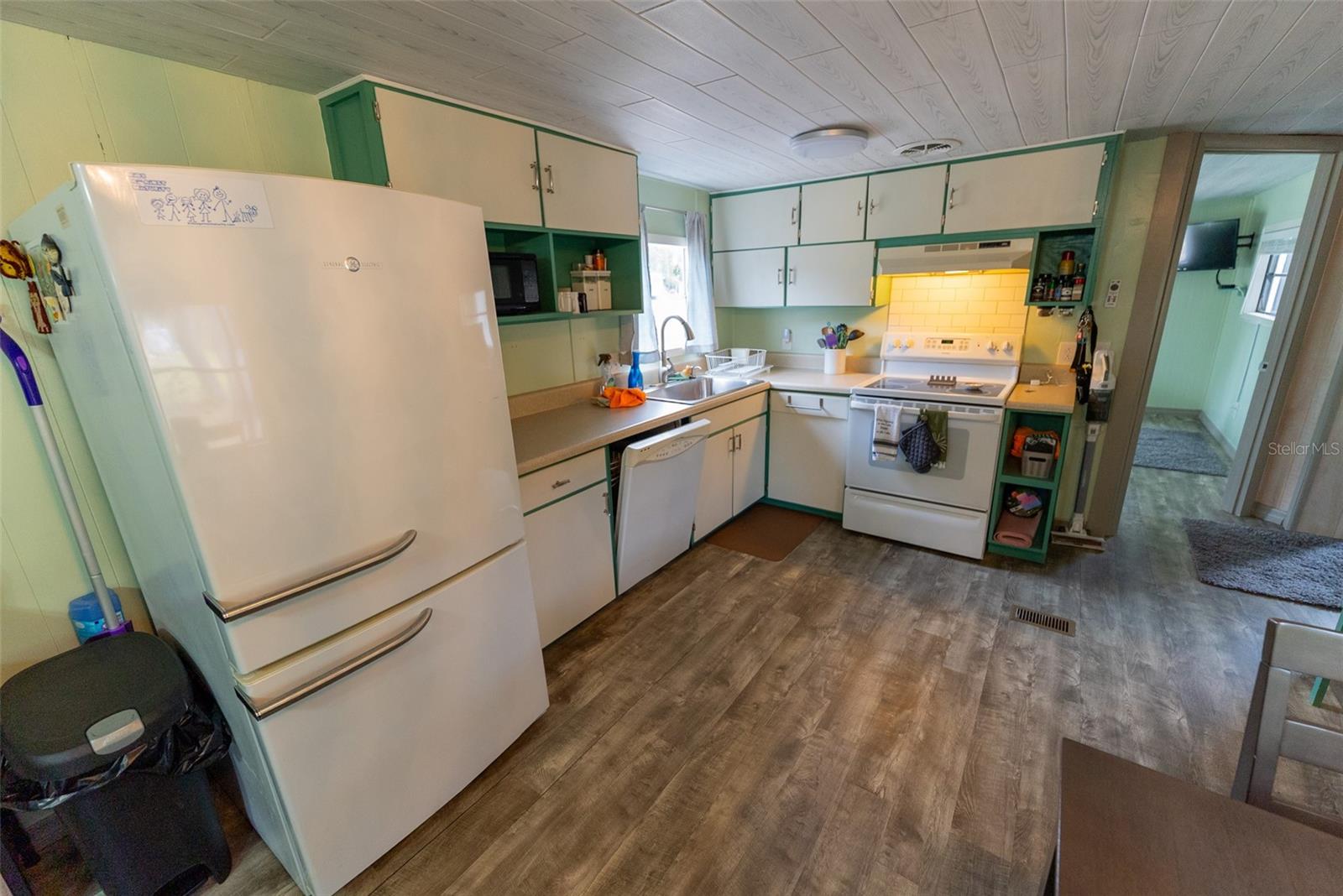 Image 12 of 63 For 21162 146th Place