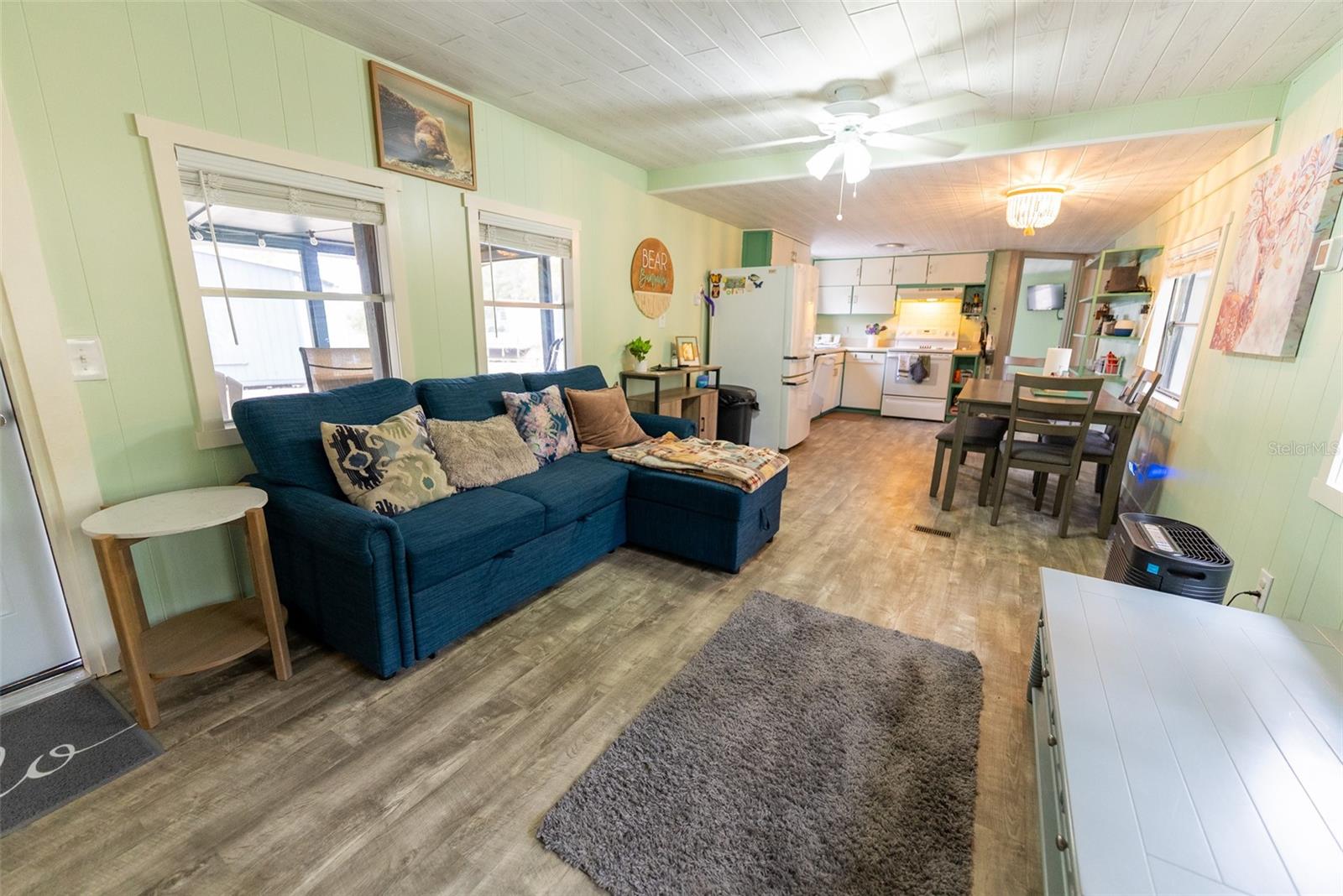 Image 16 of 63 For 21162 146th Place