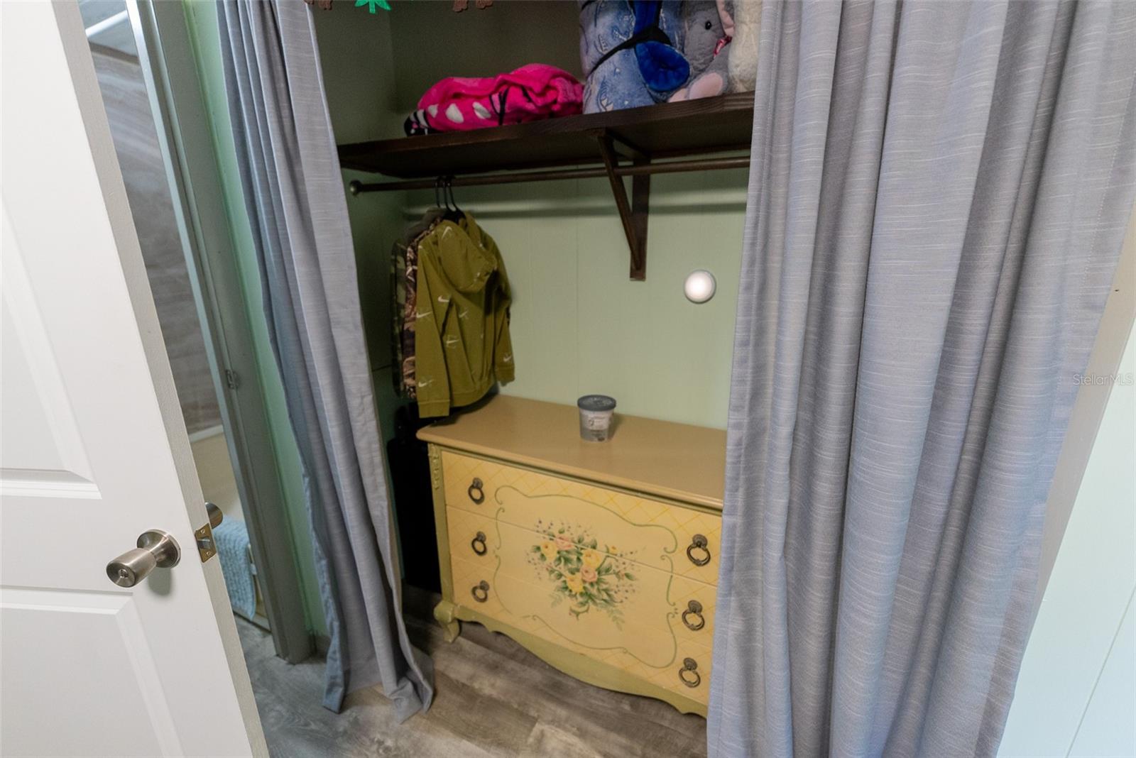 Image 30 of 63 For 21162 146th Place