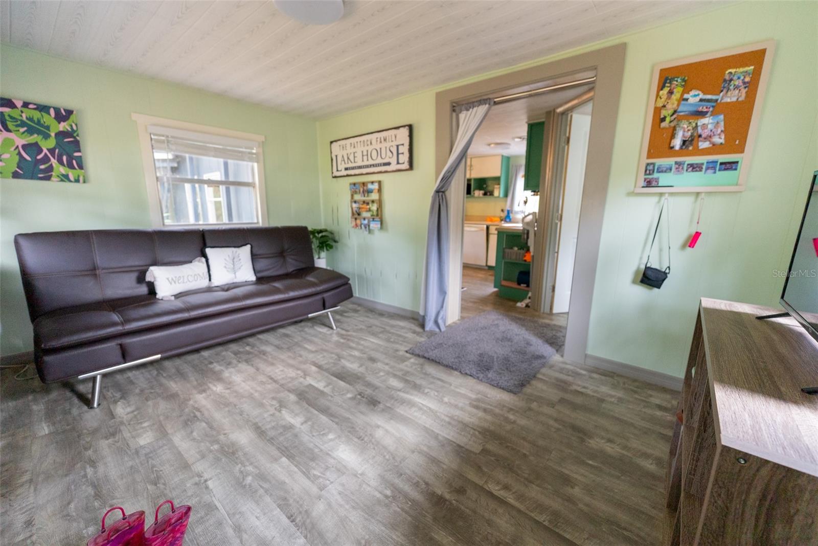 Image 5 of 63 For 21162 146th Place