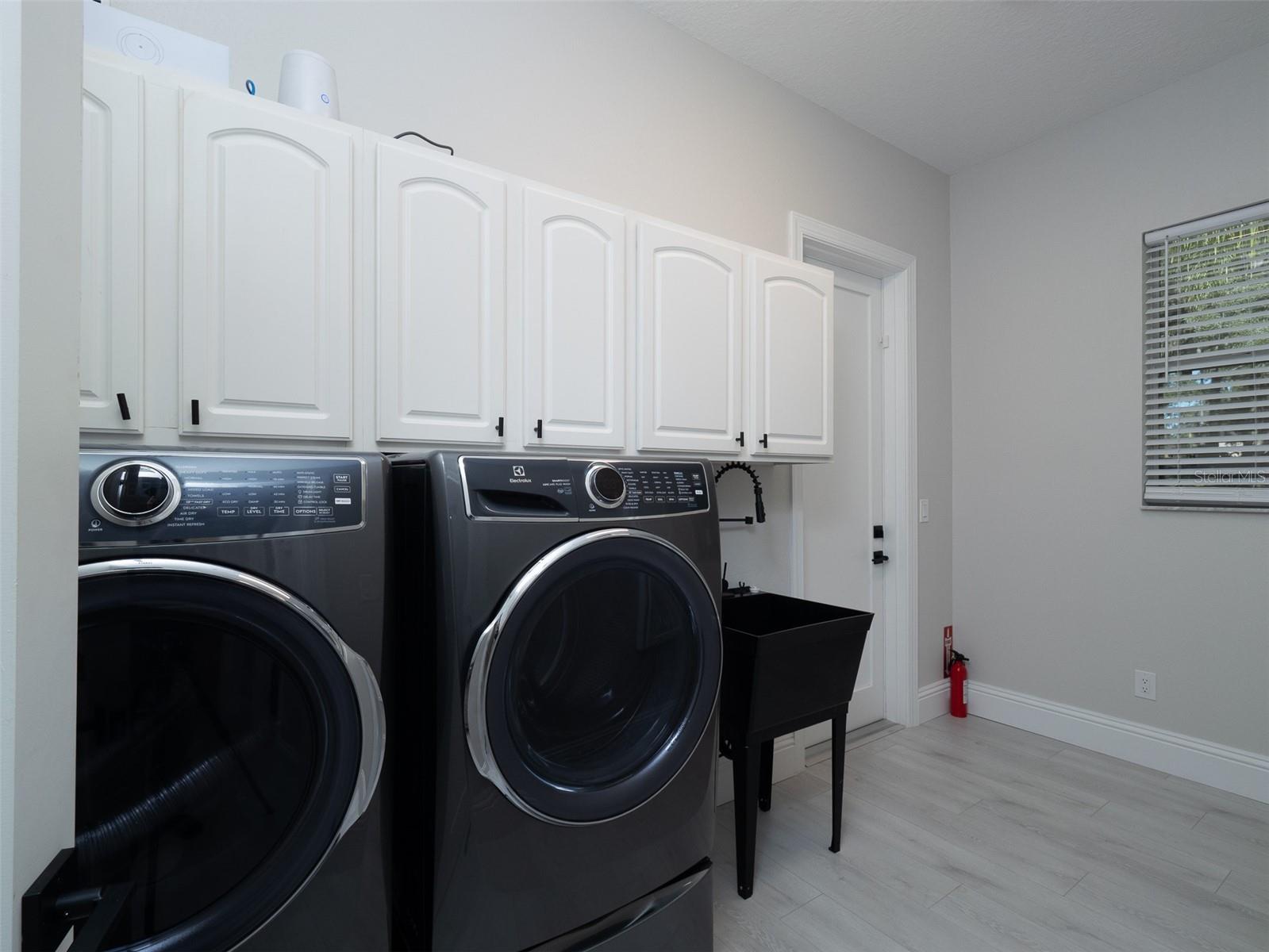 Image 20 of 29 For 9651 80th Avenue