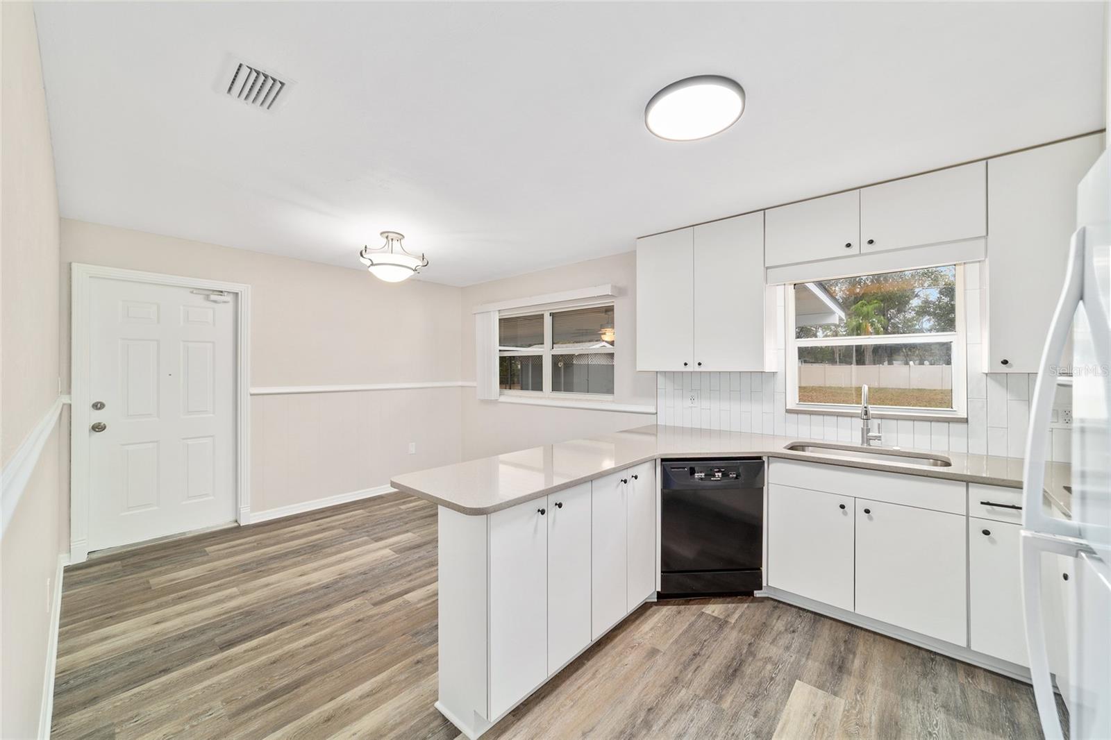 Image 6 of 22 For 3827 13th Street