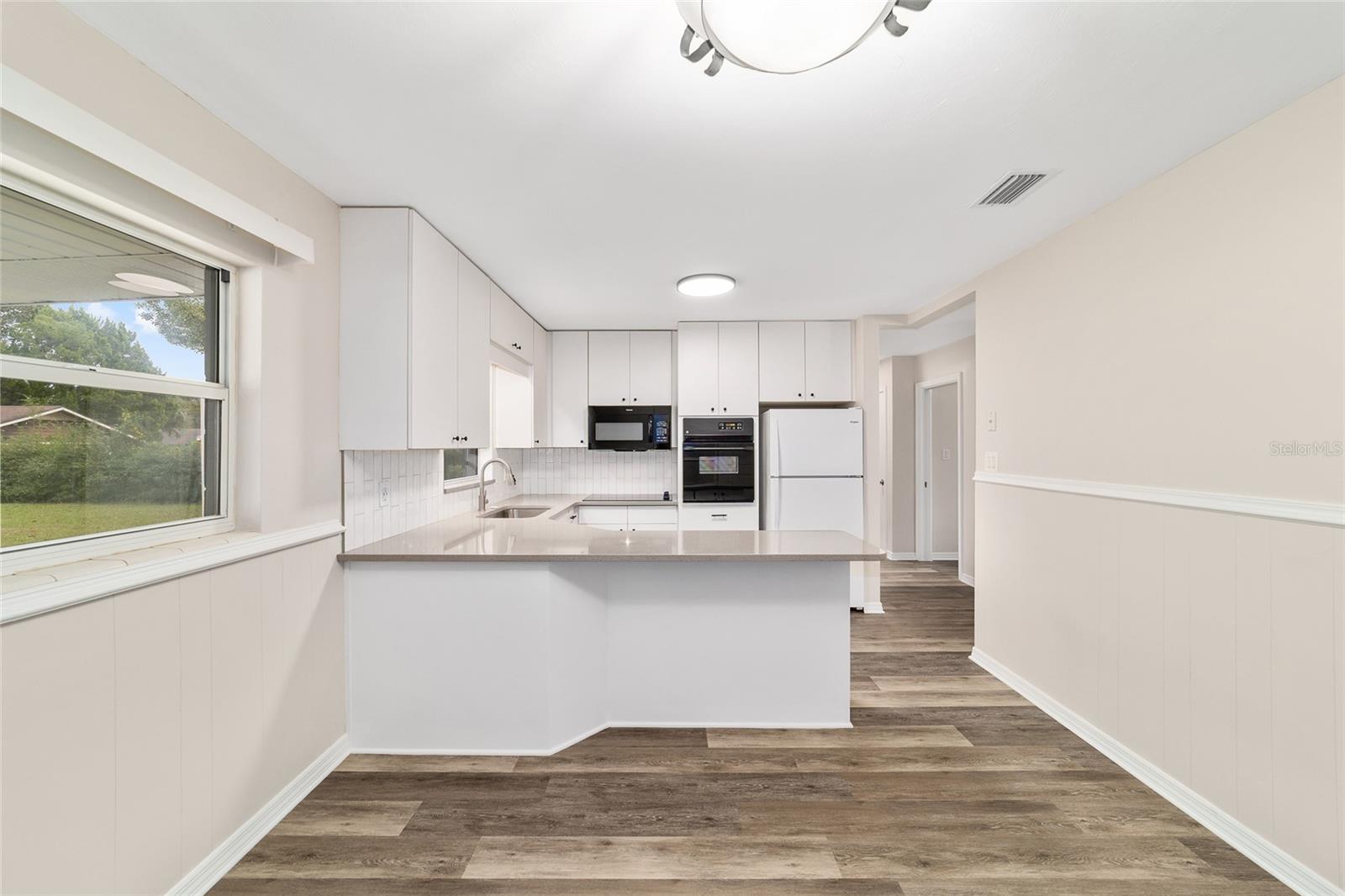 Image 7 of 22 For 3827 13th Street