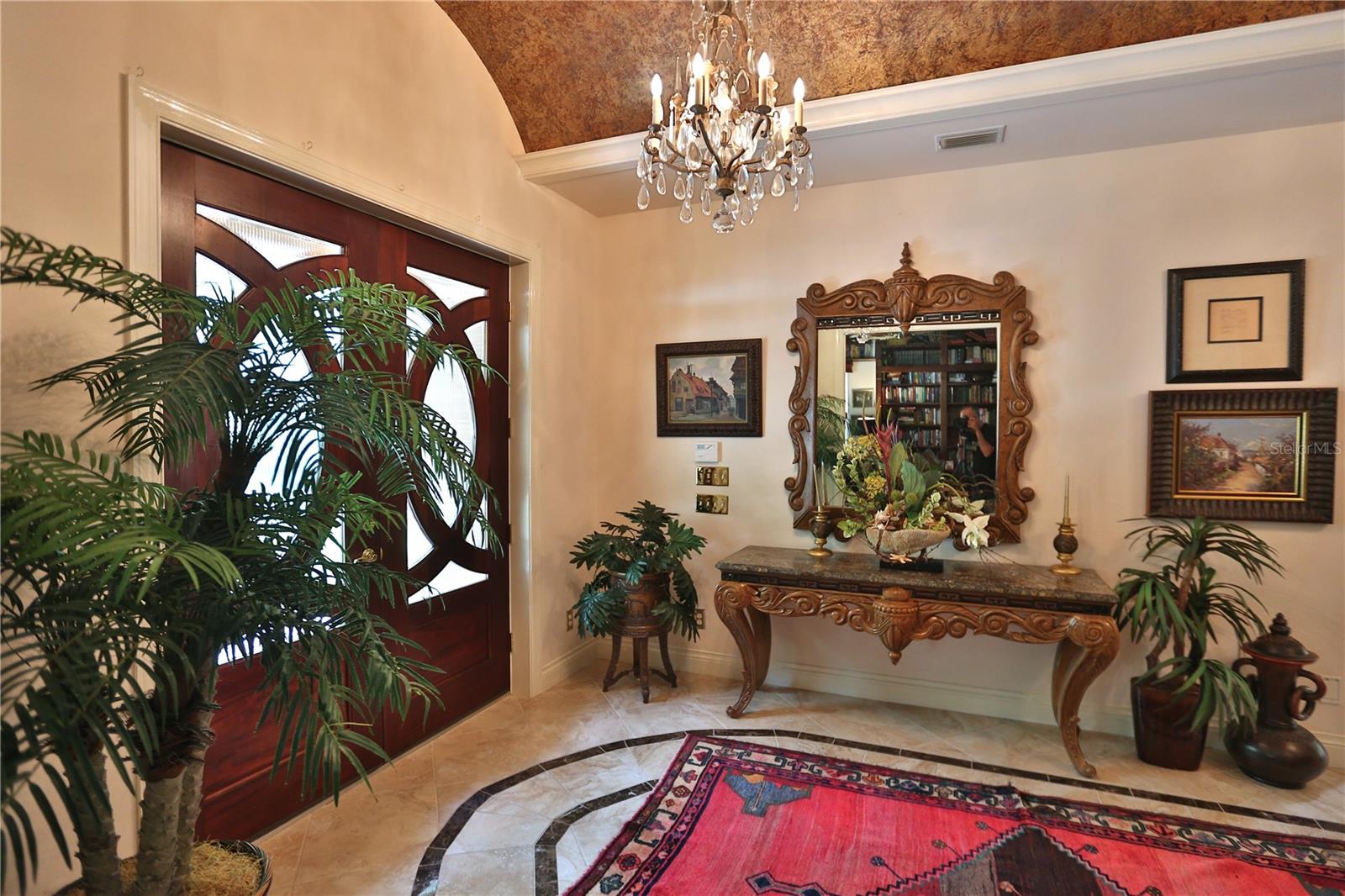 Listing photo id 0 for 1300 43rd Place