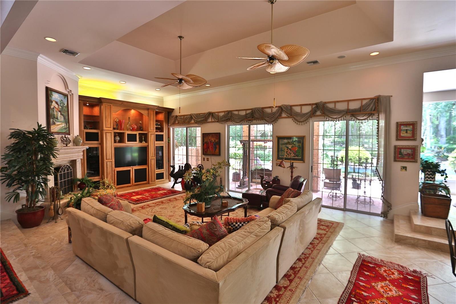 Listing photo id 1 for 1300 43rd Place