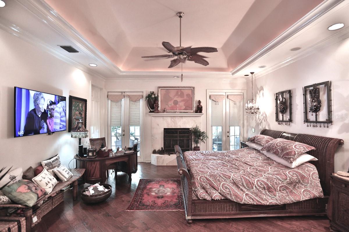 Listing photo id 30 for 1300 43rd Place