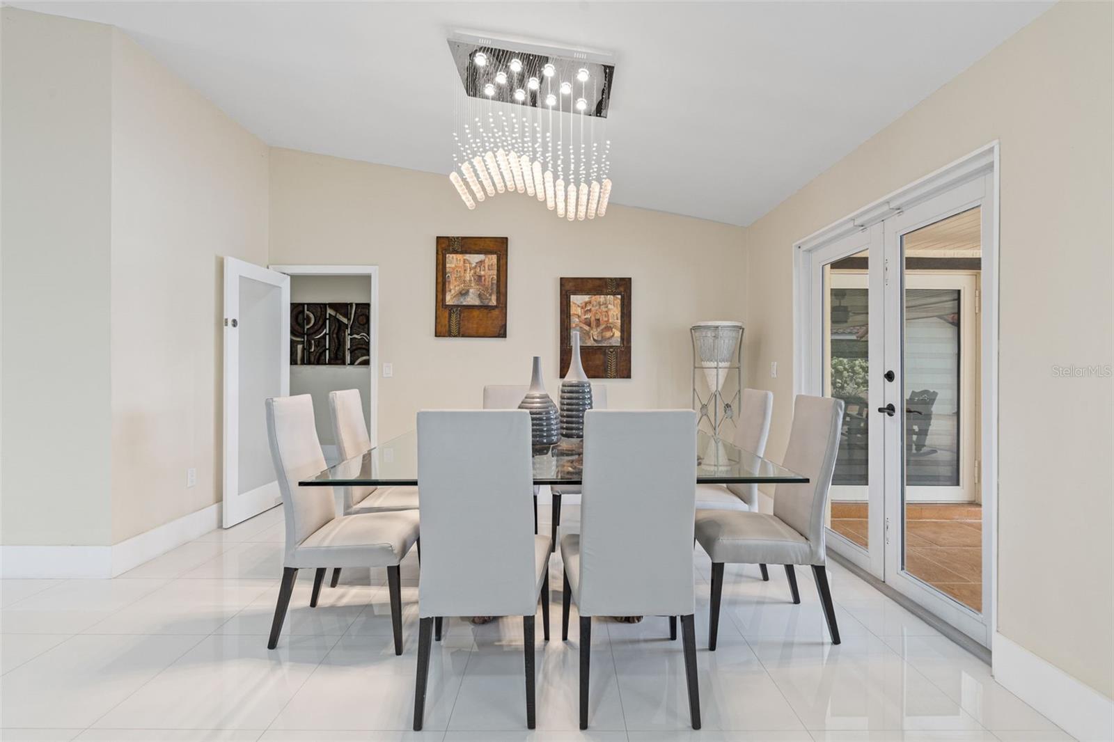 Image 15 of 72 For 14040 14th Street