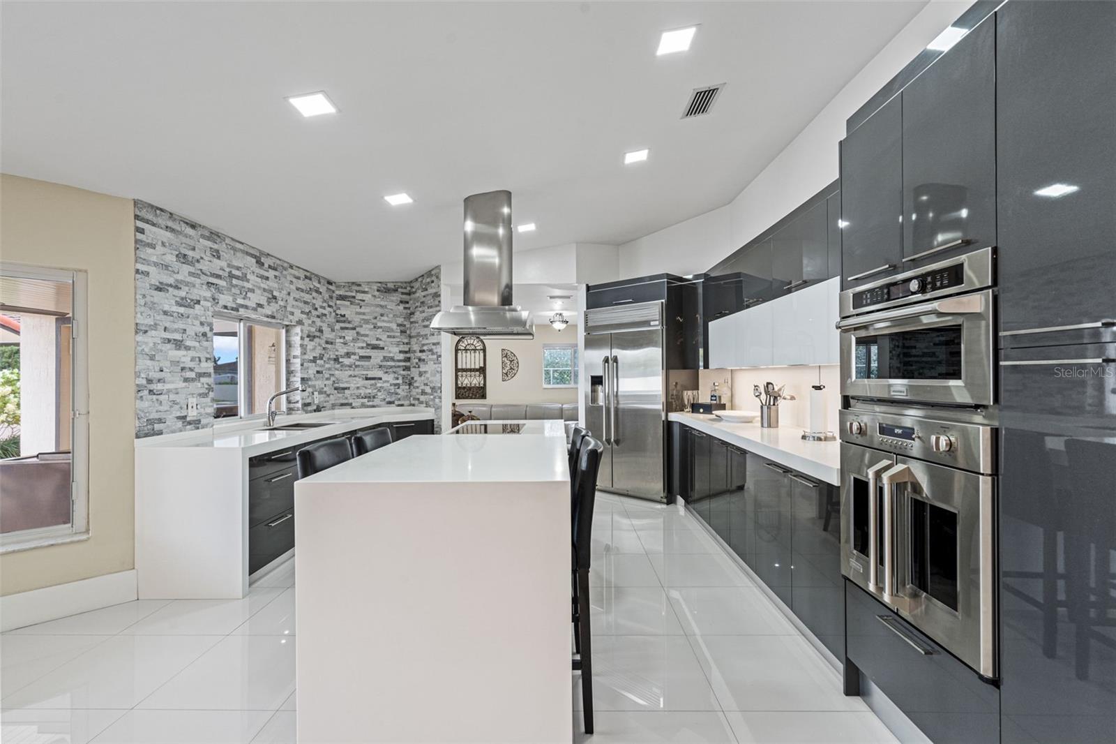 Image 17 of 72 For 14040 14th Street