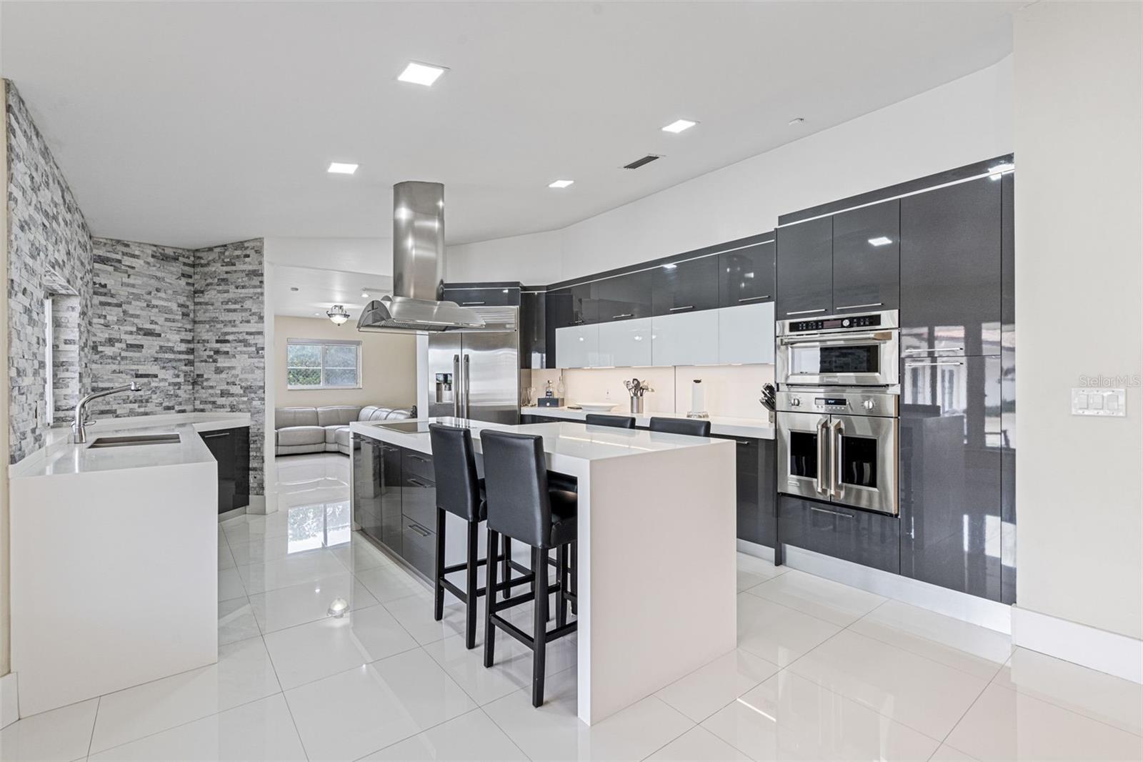 Image 18 of 72 For 14040 14th Street