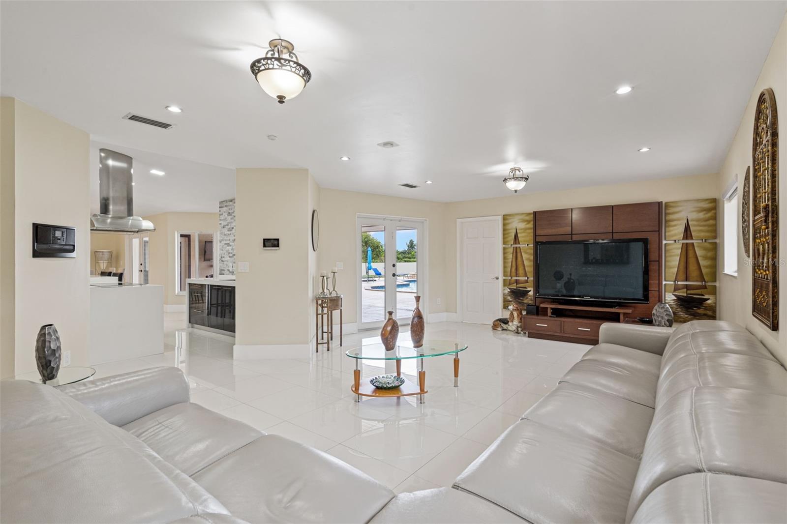 Image 23 of 72 For 14040 14th Street