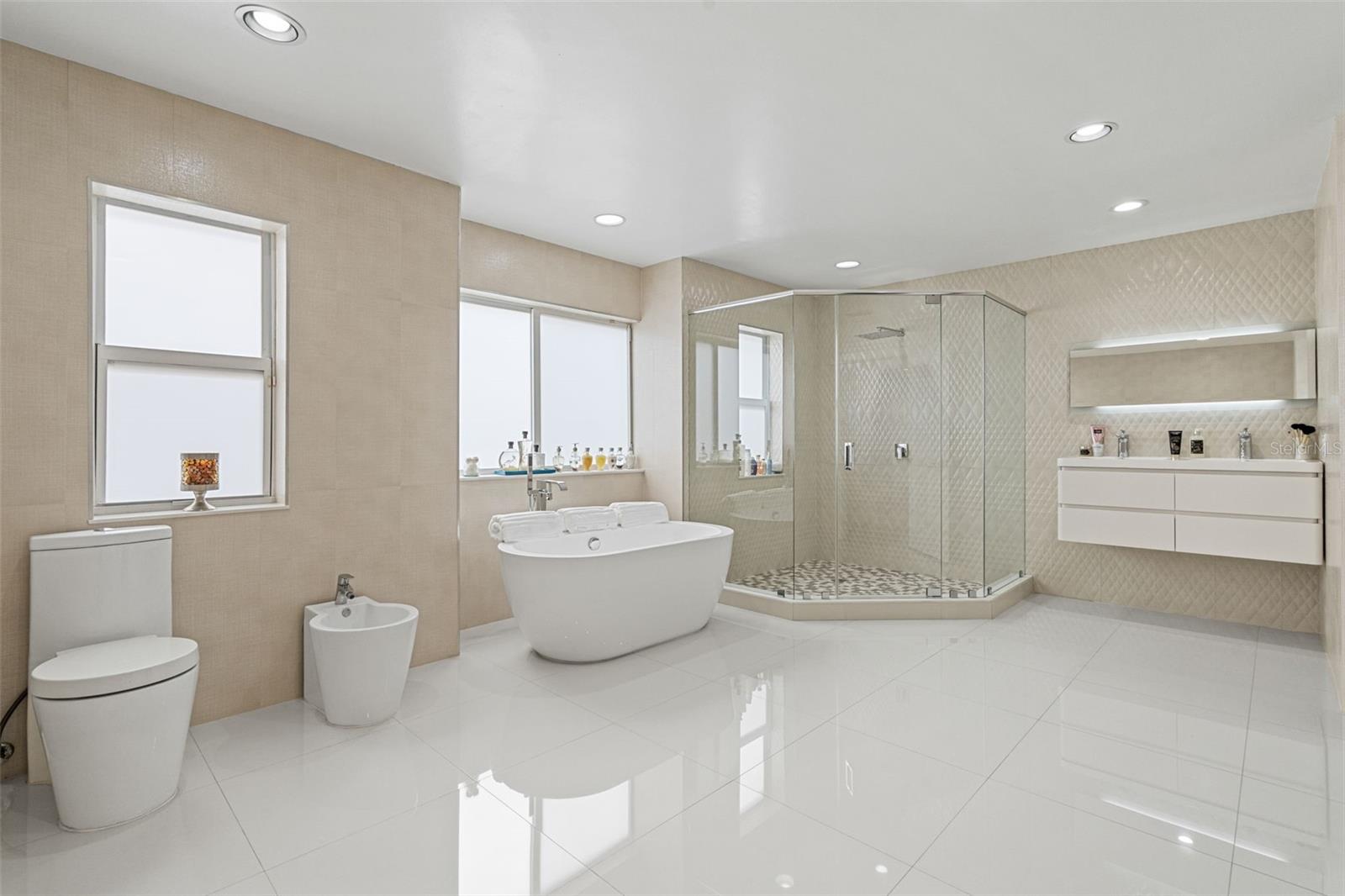 Image 4 of 72 For 14040 14th Street