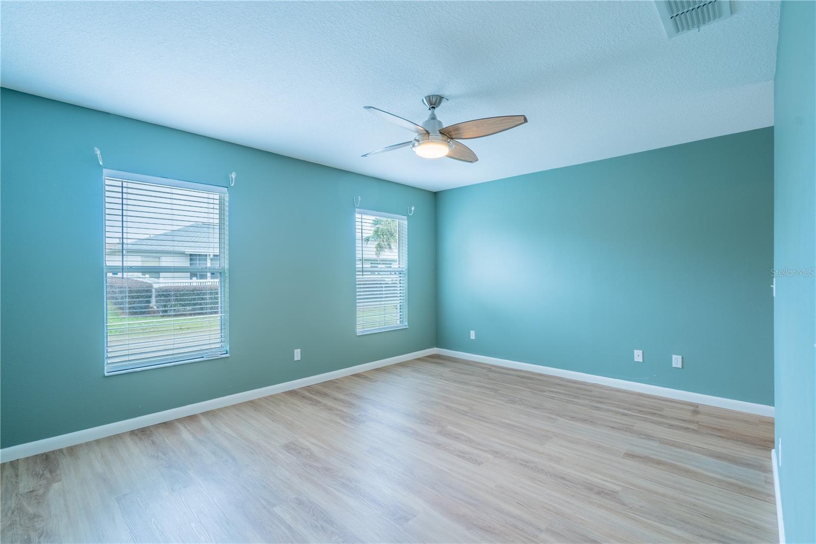 Image 16 of 26 For 9735 92nd Place Road