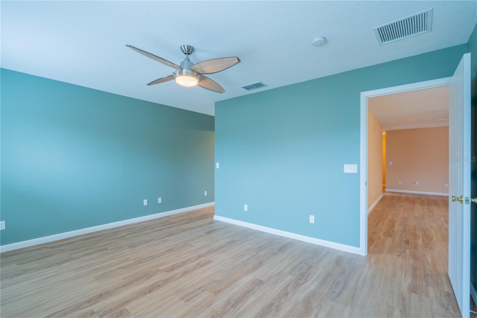 Image 17 of 26 For 9735 92nd Place Road
