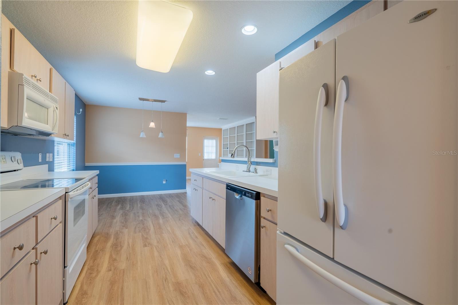 Image 6 of 26 For 9735 92nd Place Road