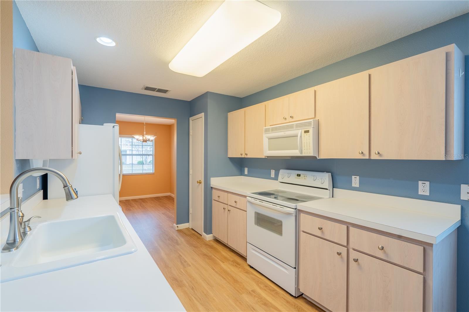 Image 7 of 26 For 9735 92nd Place Road
