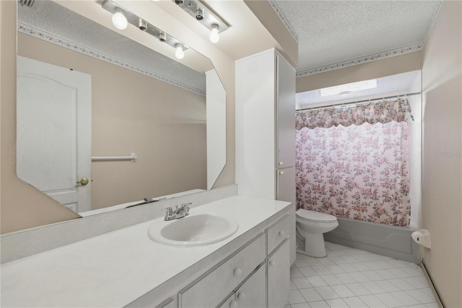 Image 19 of 24 For 6264 155th Street Road