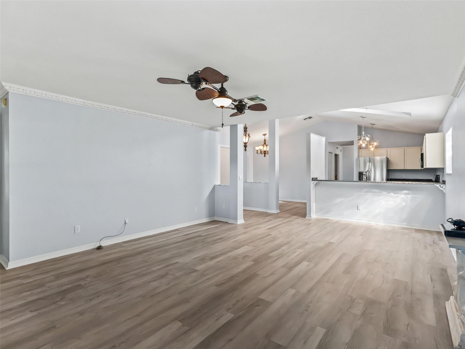 Image 21 of 44 For 17808 115 Court