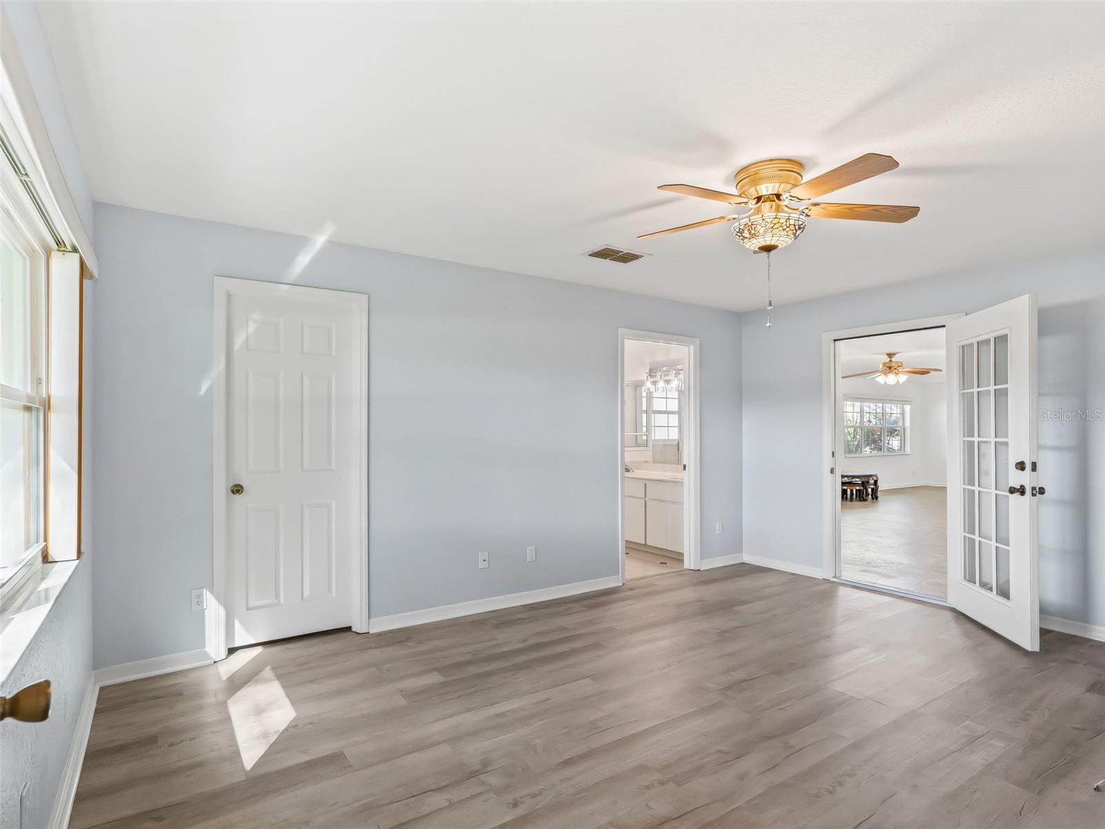 Image 22 of 44 For 17808 115 Court