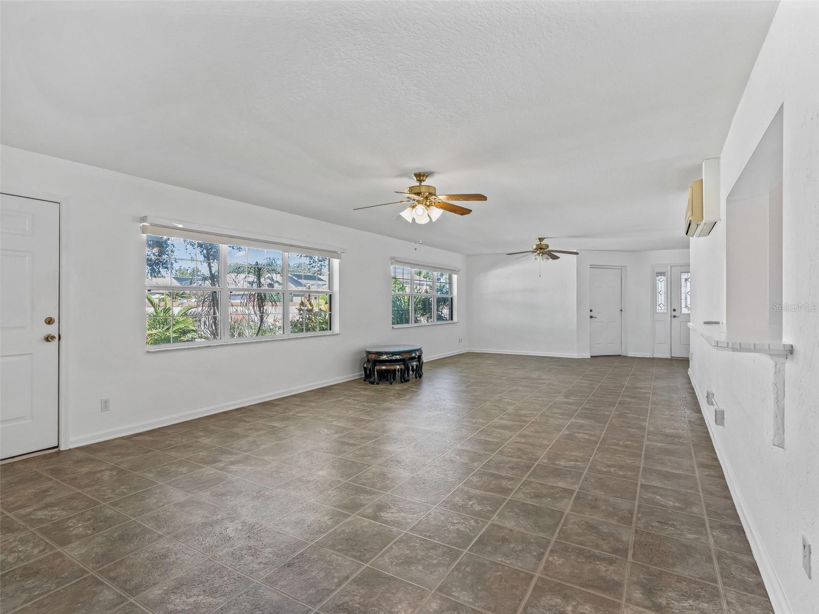 Image 9 of 44 For 17808 115 Court