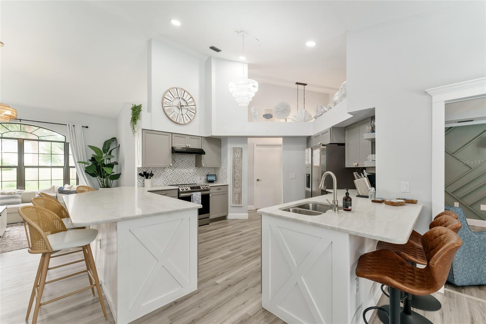 Image 12 of 40 For 4841 76th Court