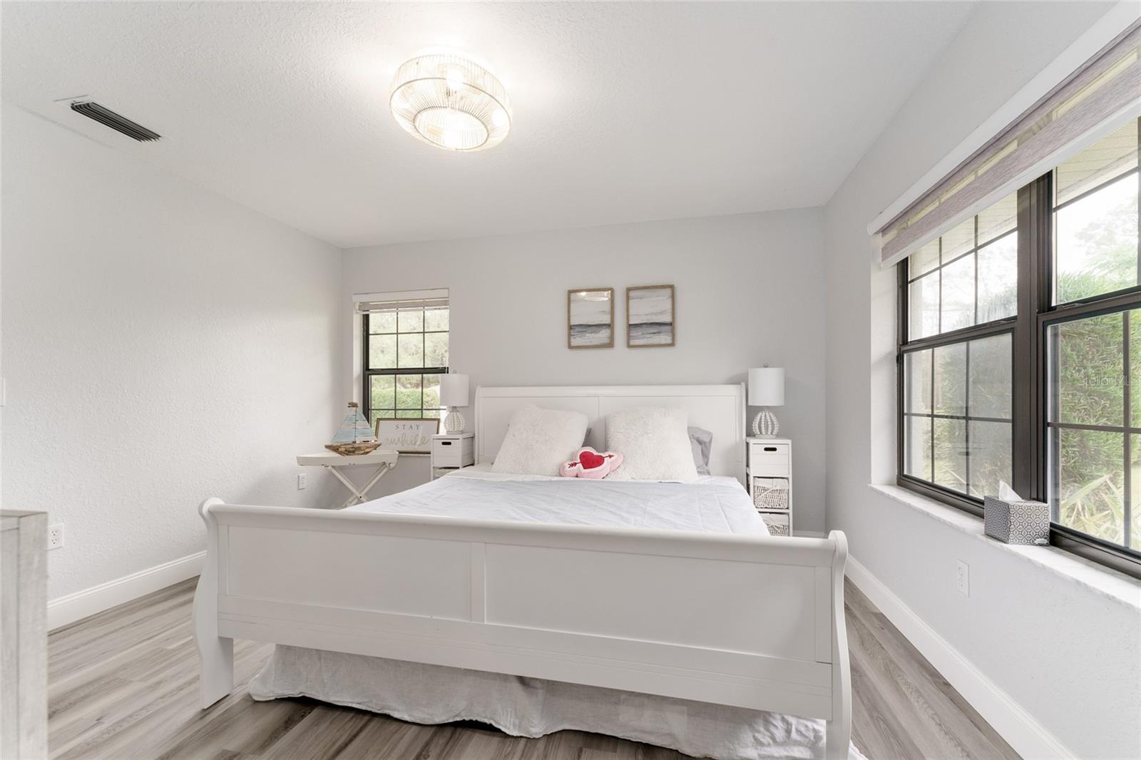 Image 20 of 40 For 4841 76th Court