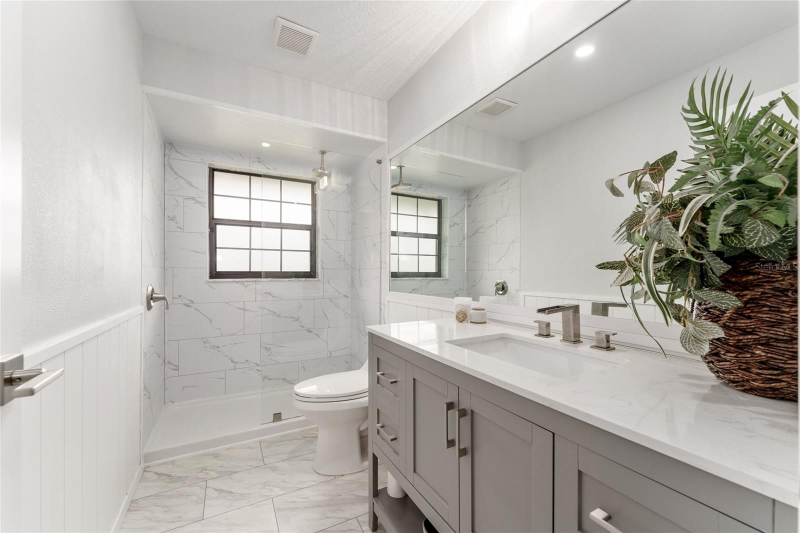 Image 21 of 40 For 4841 76th Court