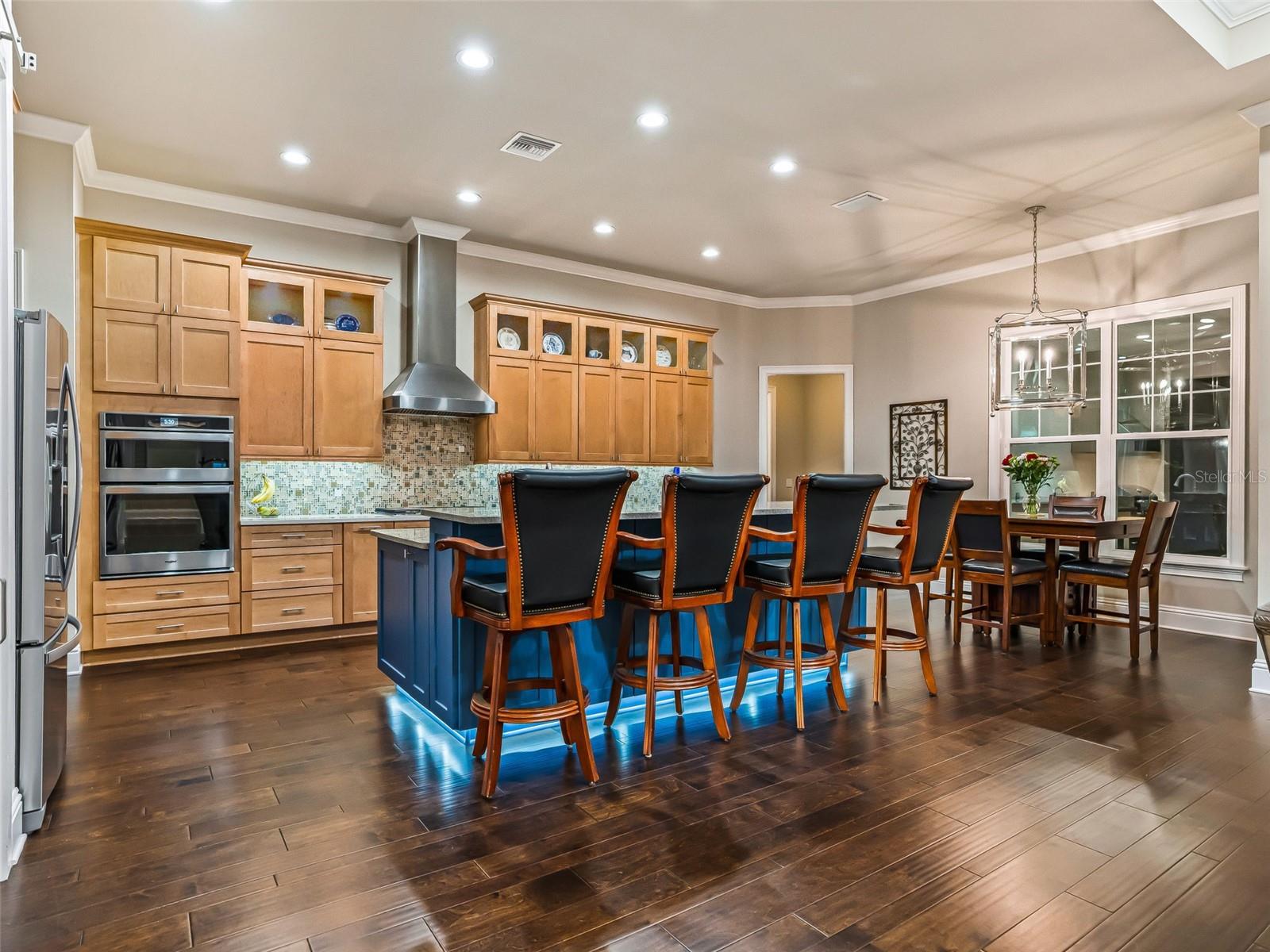 Image 11 of 50 For 2535 77th Street