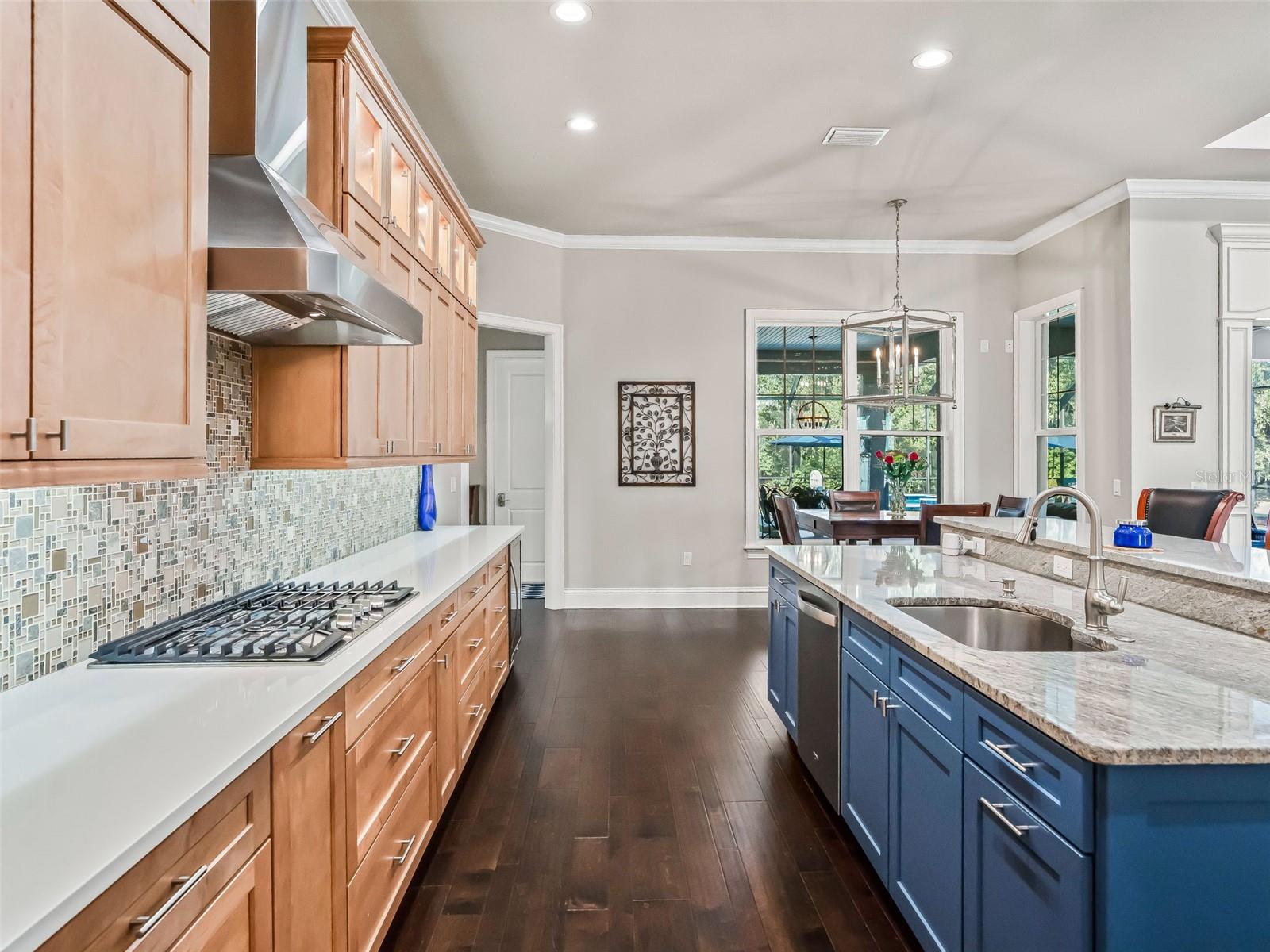 Image 14 of 50 For 2535 77th Street