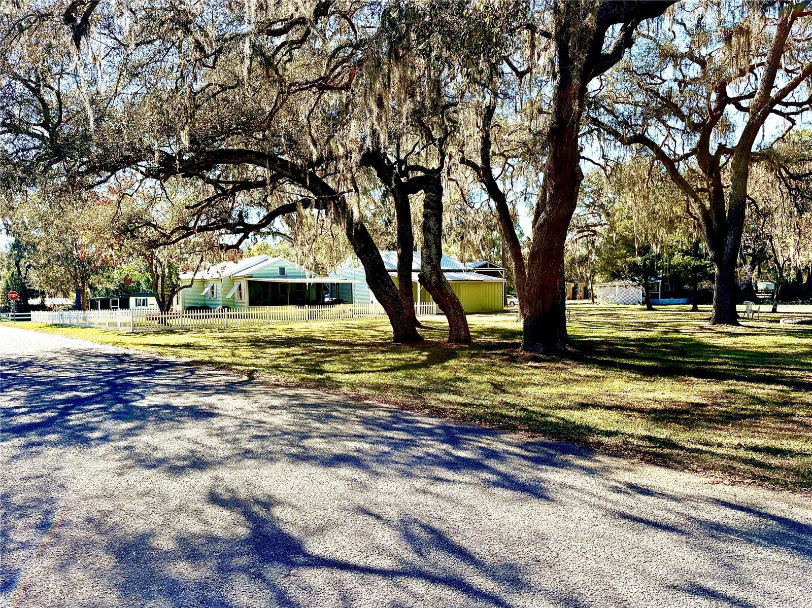 Image 27 of 34 For 28049 Sewickley Street