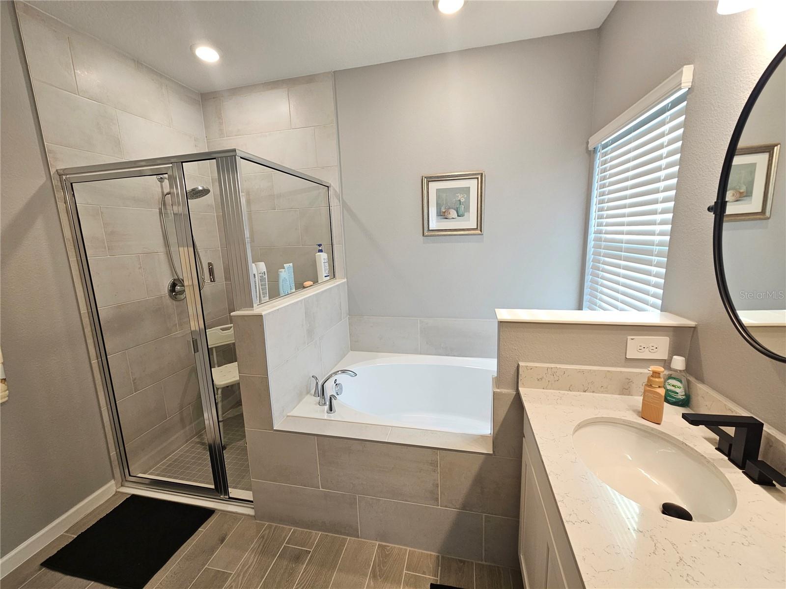 Image 17 of 31 For 560 4th Avenue