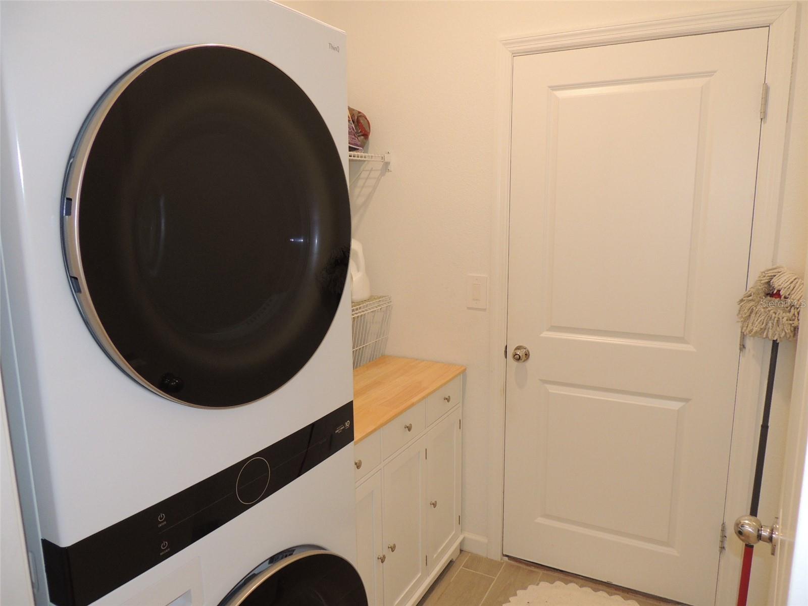 Image 30 of 31 For 560 4th Avenue