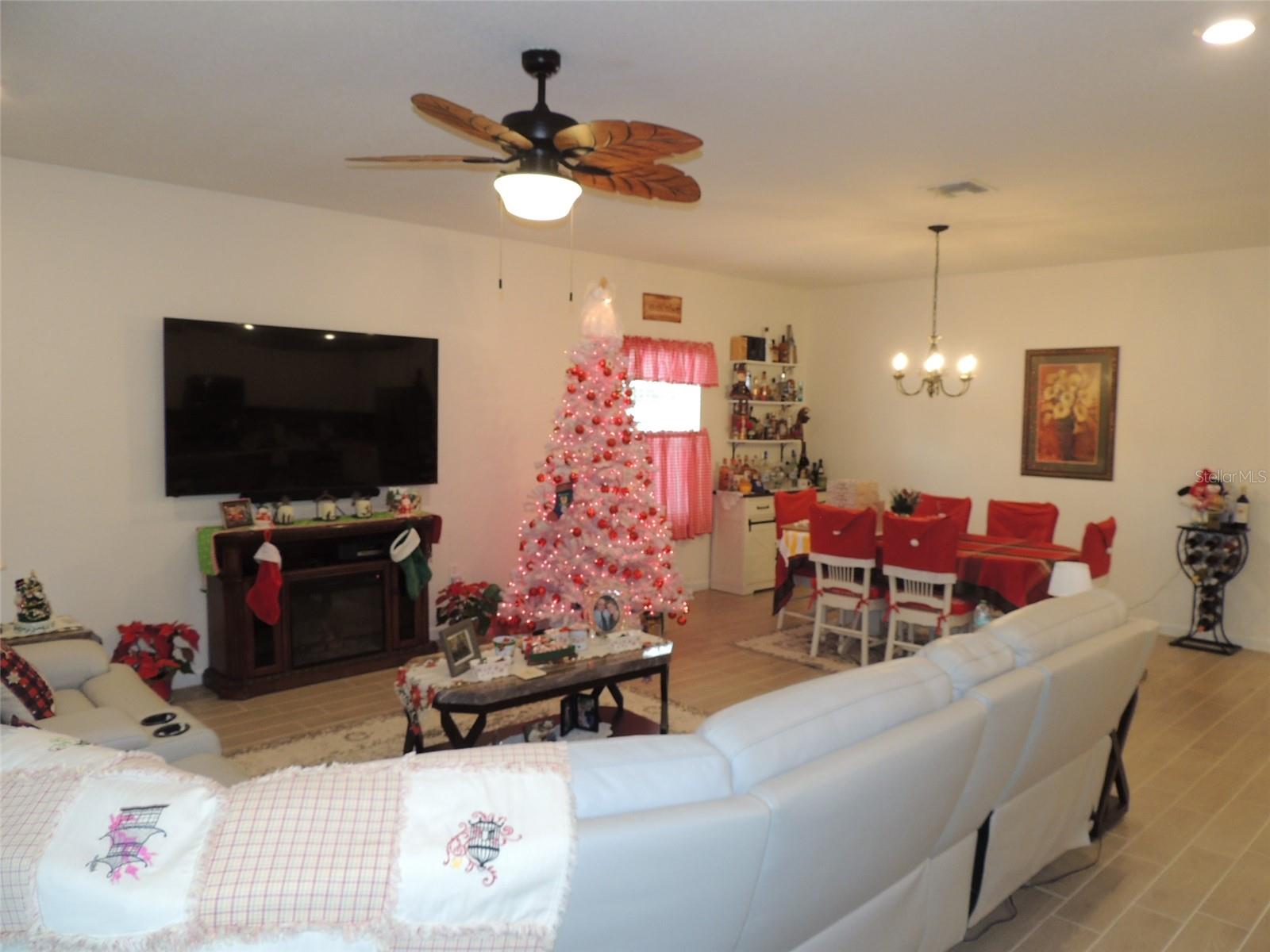 Image 9 of 31 For 560 4th Avenue