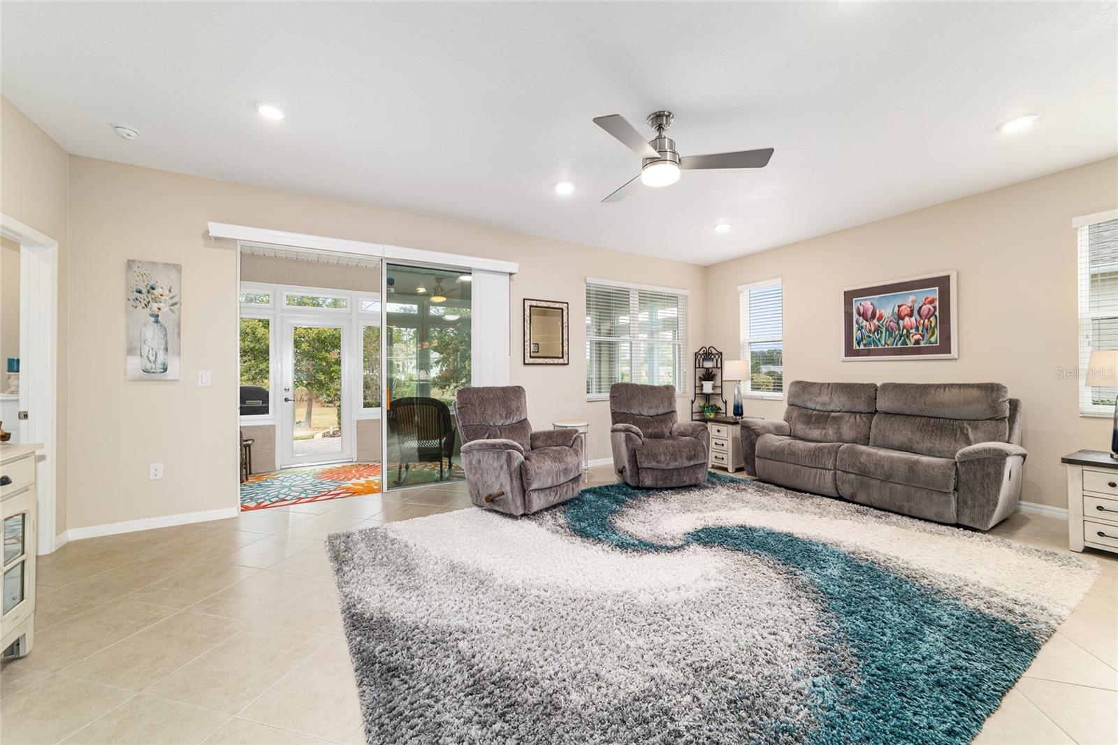 Image 19 of 64 For 7863 89th Loop