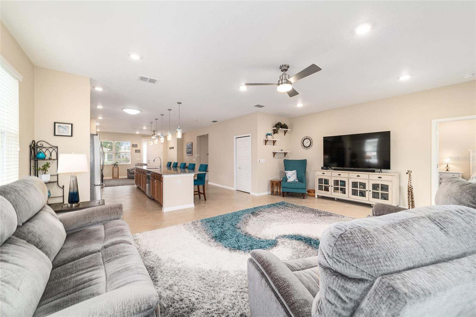 Image 23 of 64 For 7863 89th Loop