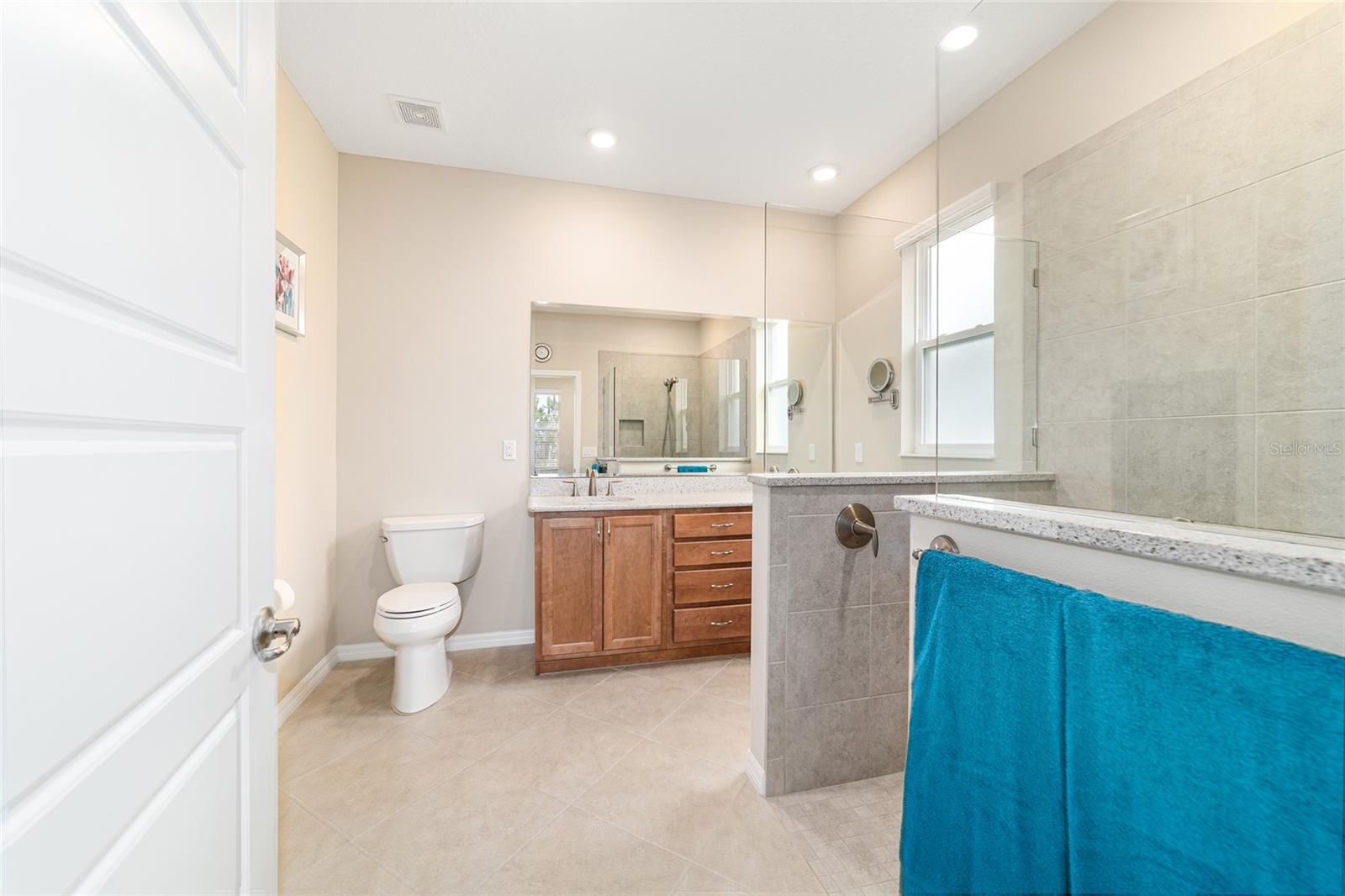 Image 40 of 64 For 7863 89th Loop