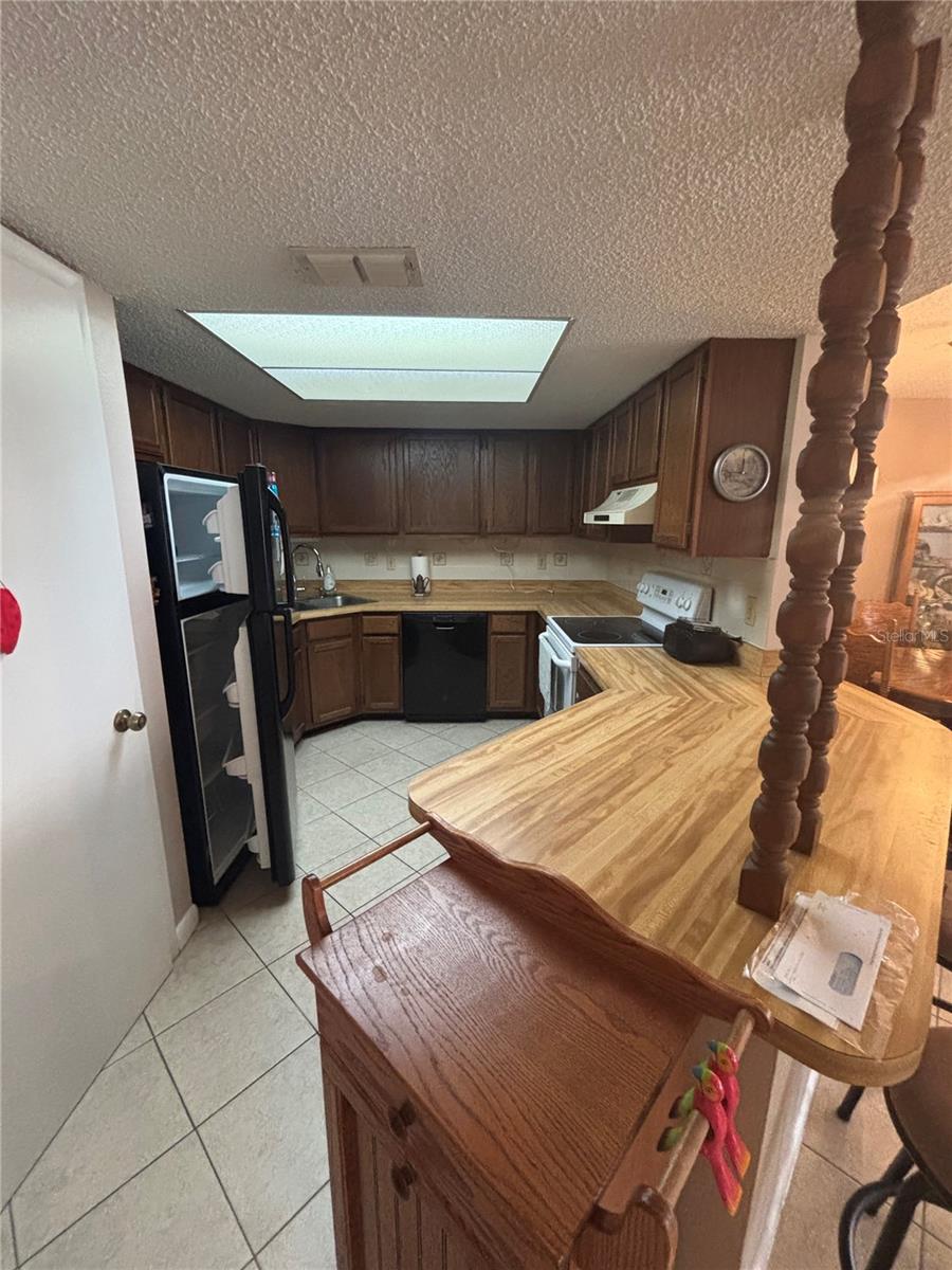 Image 3 of 10 For 515 Fairways Lane B