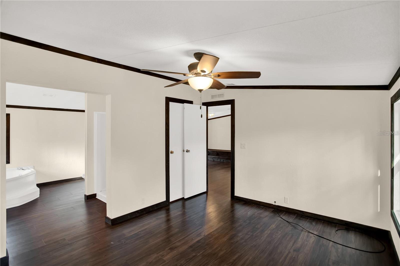 Image 13 of 31 For 10650 190th Street