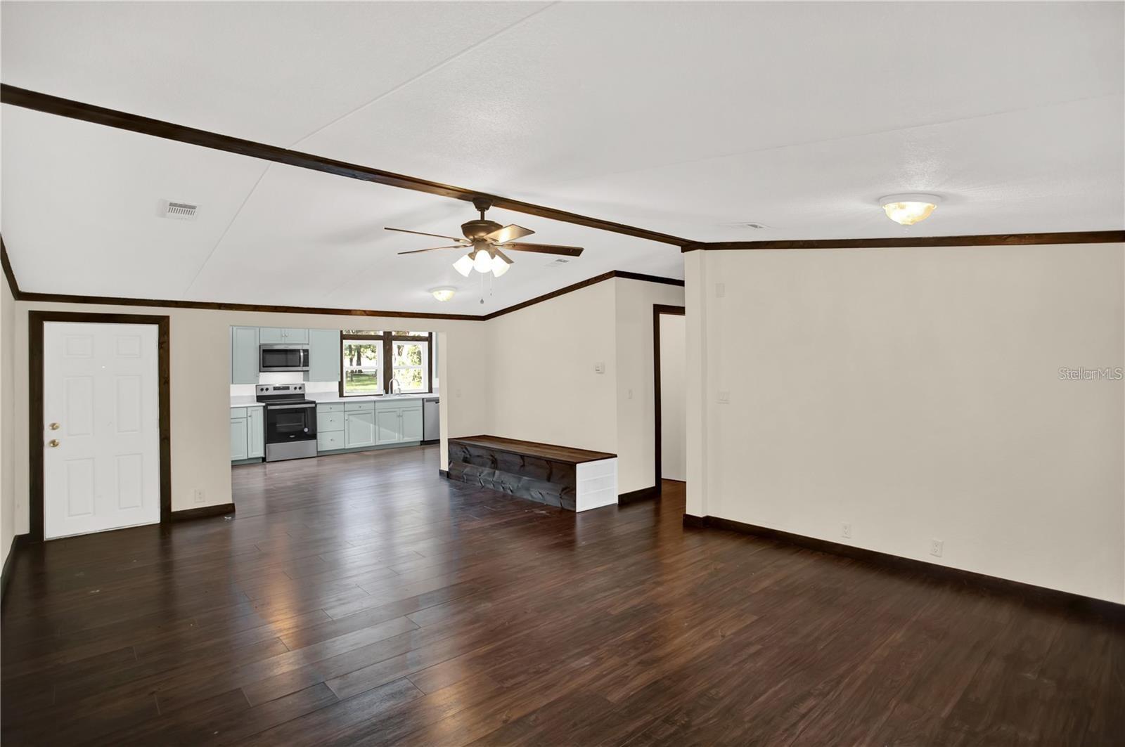 Image 3 of 31 For 10650 190th Street