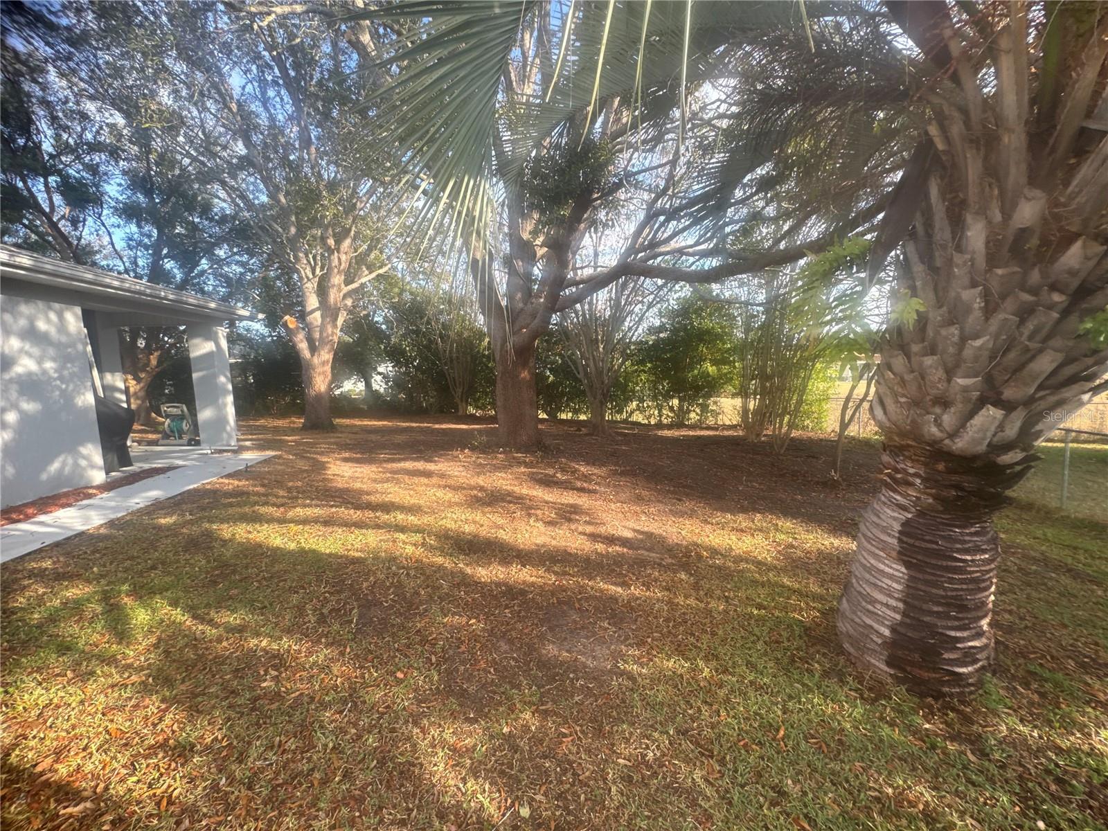 Image 18 of 46 For 6184 100th Loop