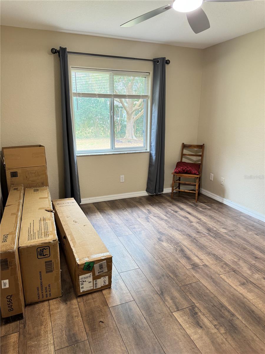 Image 24 of 46 For 6184 100th Loop