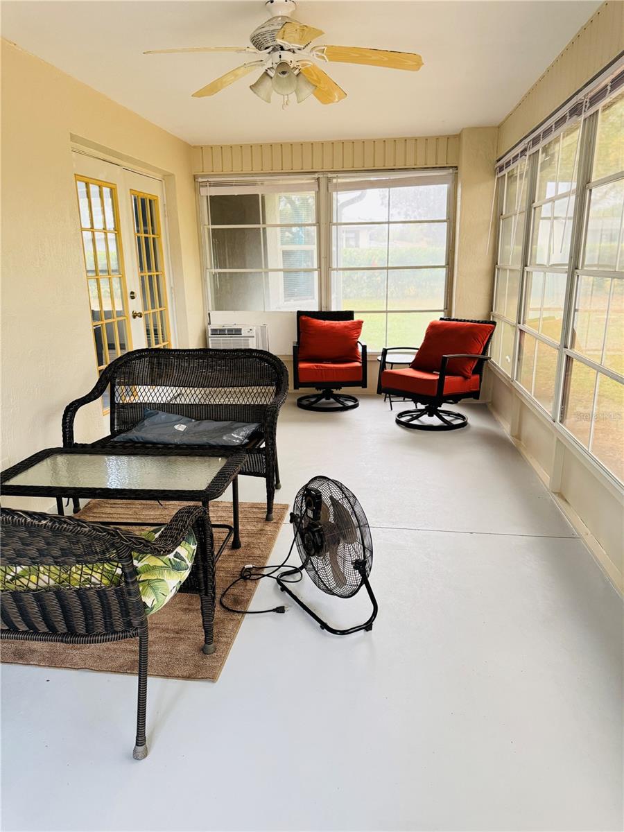 Image 28 of 46 For 6184 100th Loop